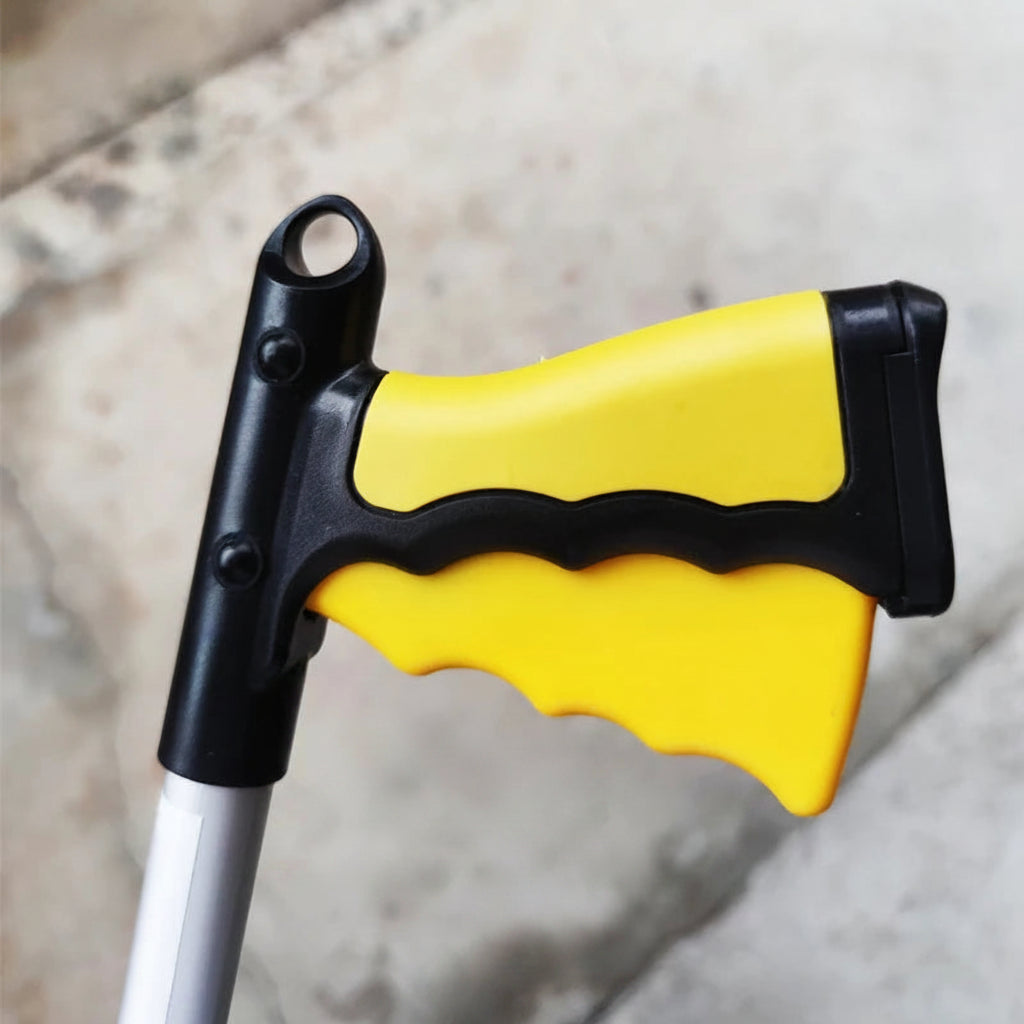 squeeze handle to open and close grip